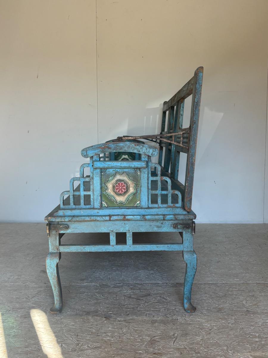 Banc de Jardin Art Deco en bois peint et ceramique vers 1930 