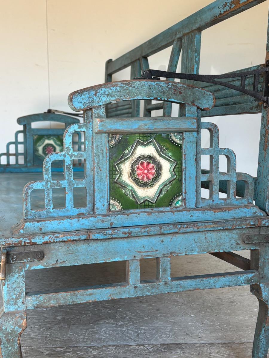 Banc de Jardin Art Deco en bois peint et ceramique vers 1930 