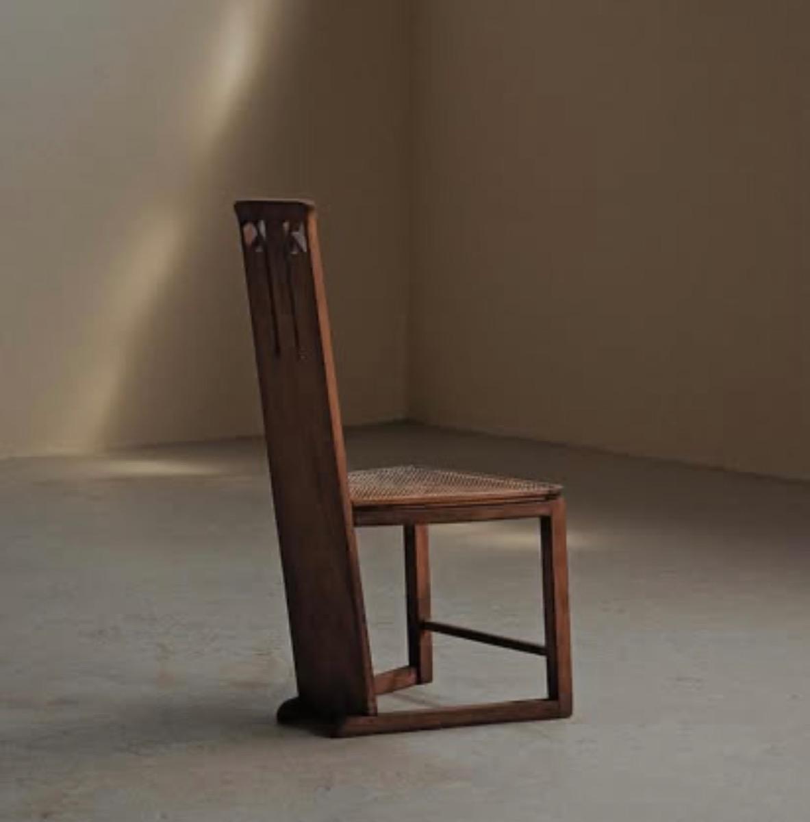 Fauteuils Arts and Crafts travail europeen vers 1910 