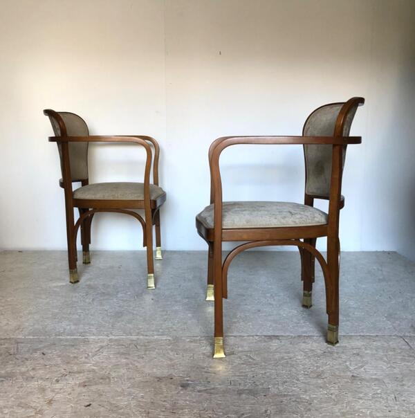 Gustav Siegel et JJ Kohn paire de fauteuils Secession Viennoise Autriche vers 1900