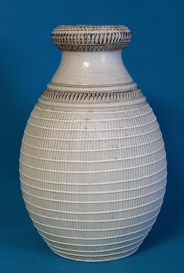 Lucien Brisdoux (1878 - 1963)  beau vase art deco France vers 1940