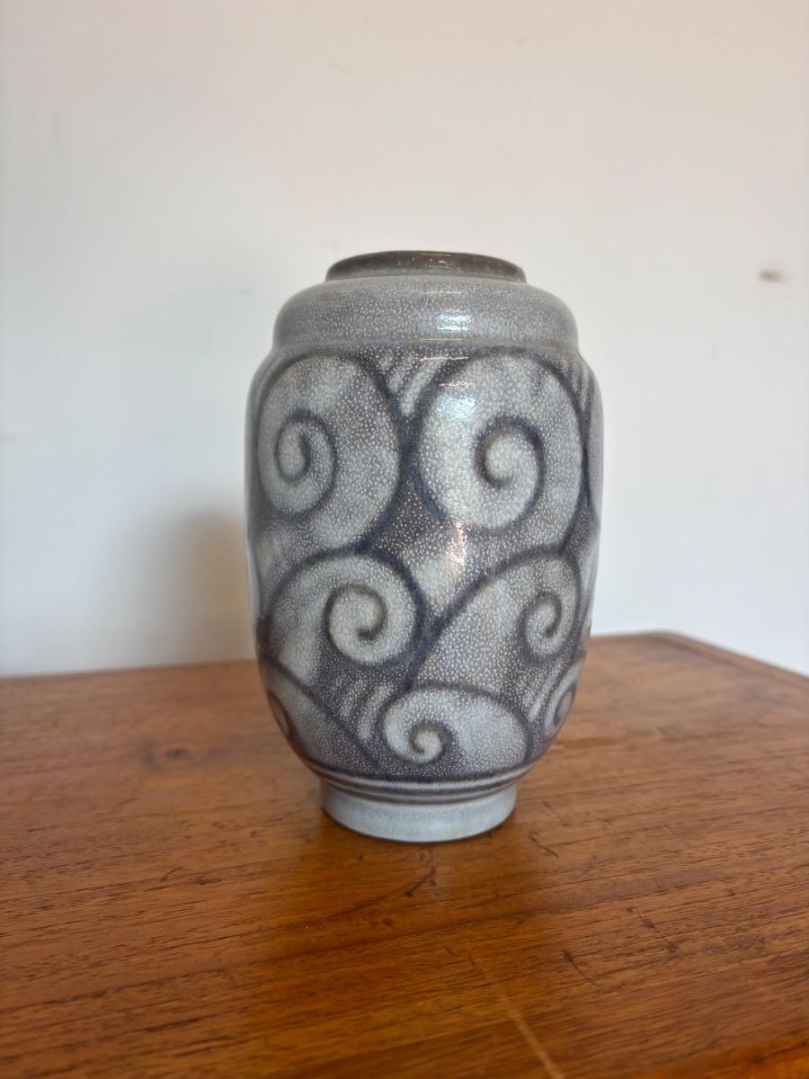 Maurice Gensoli ( 1892 - 1973 ) vase en ceramique Sevres vers 1930