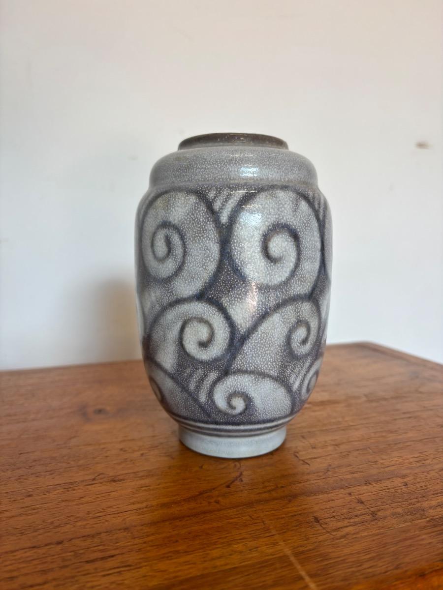 Maurice Gensoli ( 1892 - 1973 ) vase en ceramique Sevres vers 1930