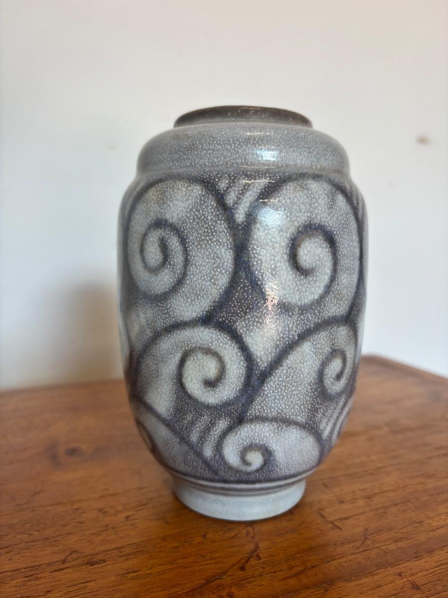 Maurice Gensoli ( 1892 - 1973 ) vase en ceramique Sevres vers 1930