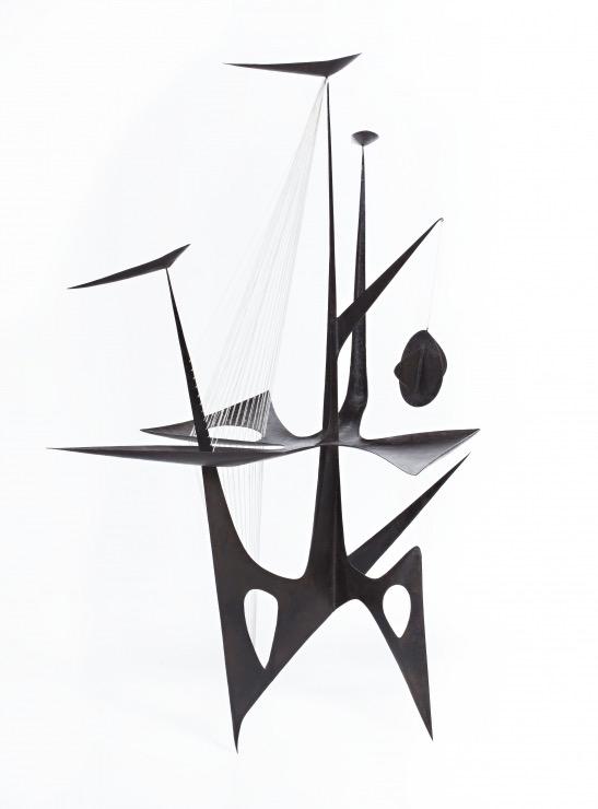 Michel Lucotte ( 1931 ) Sculpture mobile stabile de 1955.  Intitulée «  Pieddestal pour acrobate » 