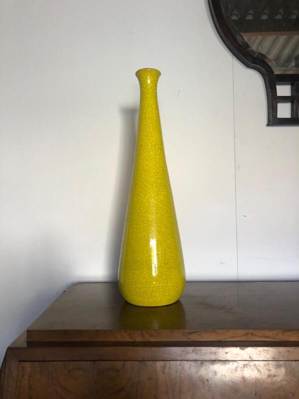 Pol Chambost ( 1906 - 1983 ) rare vase bouteille n° 2129 en ceramique email jaune craquelé circa 1959