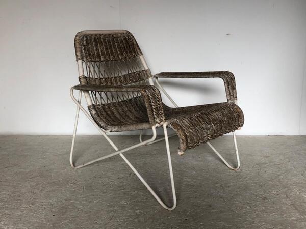 Raoul Guys fauteuil en métal laqué et rotin édition airborne circa 1954