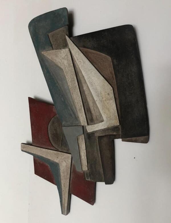 Ricardo Santamaria ( 1947 - 2003 ) . Sculpture en assemblage d’isorel et pigments naturels . Circa 1960 