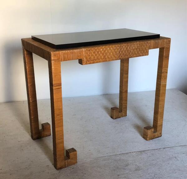 Travail italien console de milieu en rotin et melamine noire vers 1970 